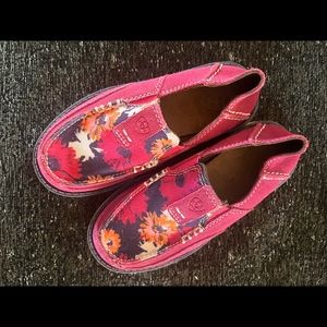 Ariat Girls shoes